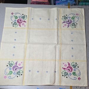 Floral Embroidered Kitchen Linen